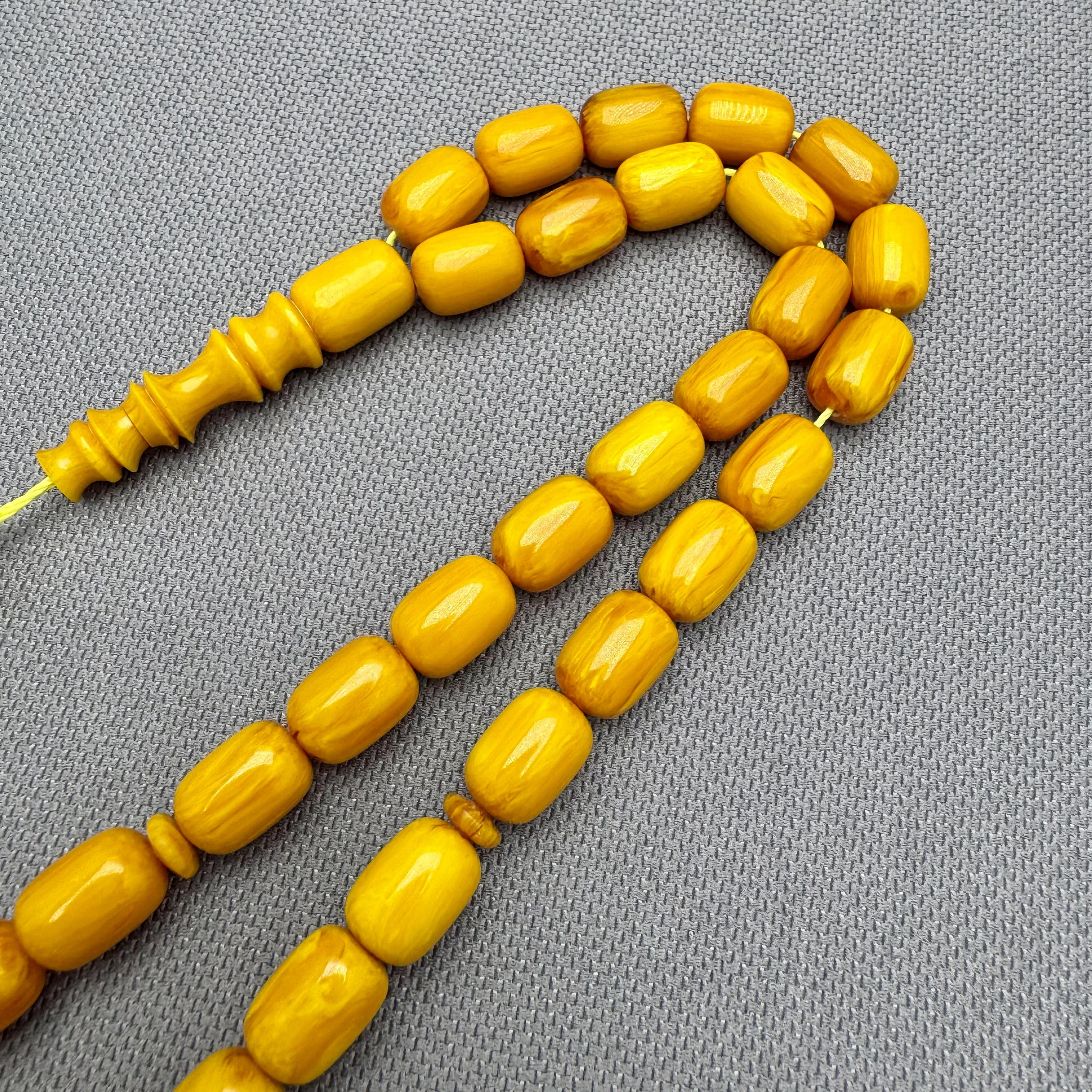 Usta İşçilikli Özel Döküm Dik Damar Sarı Yoğun Hareli Sıkma Kehribar Tespih